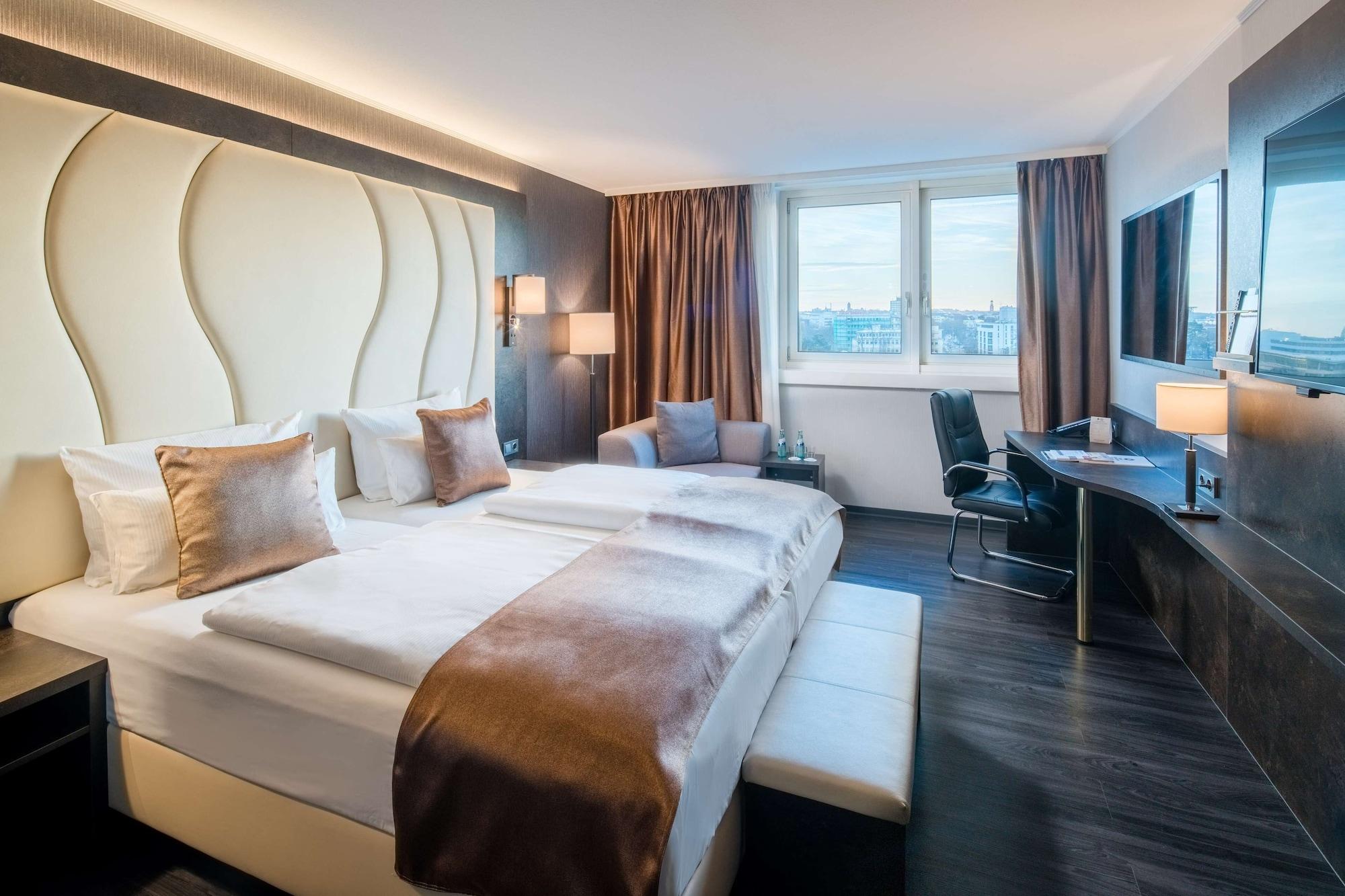 Best Western Plus Plaza Hotel Дармщат Екстериор снимка