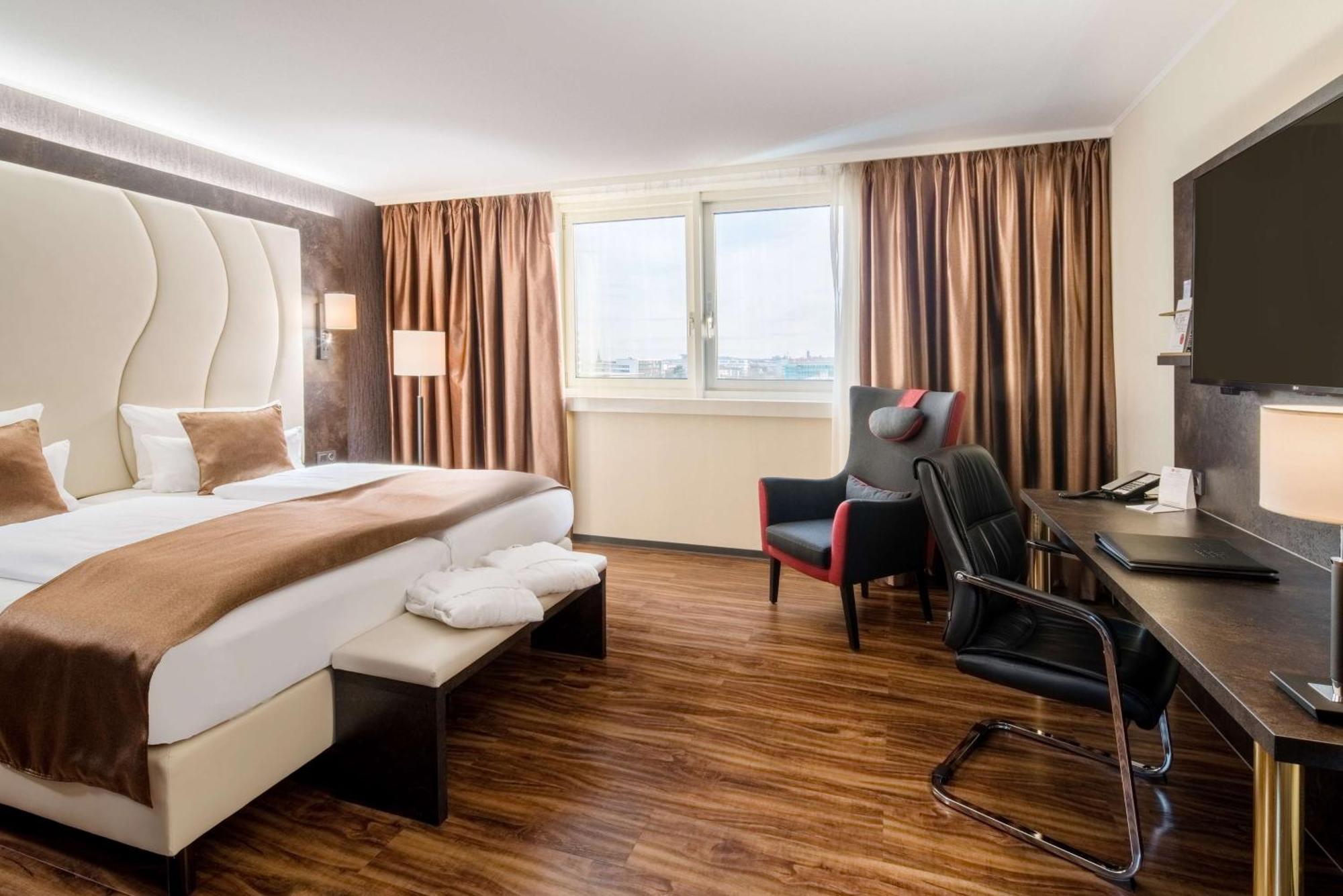 Best Western Plus Plaza Hotel Дармщат Екстериор снимка